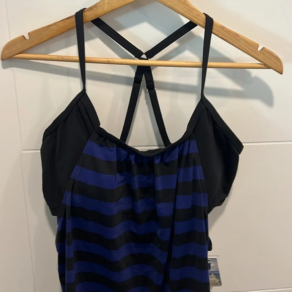 🏁 Captiva  bathing suit top size XL - Picture 3 of 9